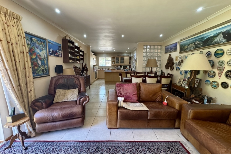 To Let 3 Bedroom Property for Rent in Sonstraal Heights Western Cape